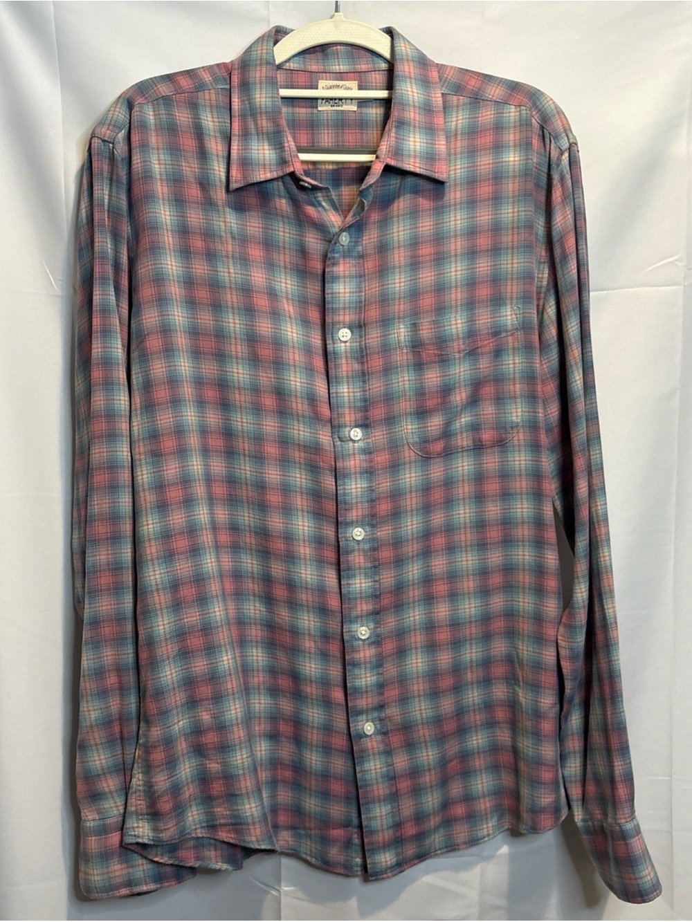 Faherty Pink and Blue Plaid Long-Sleeve Button-Down Shirt